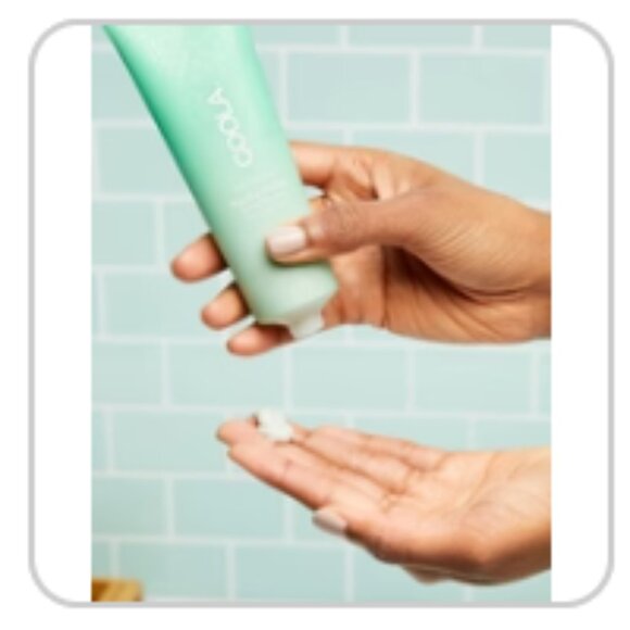 Coola - Pacific Polish Gentle Sea Salt Facial Exfoliator - Picture 4 of 6